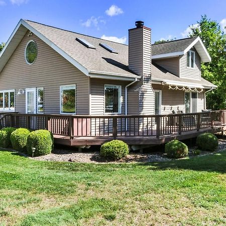 Como Lakeview Loft - Massive Wraparound Deck - Filtered Lake Views - Hot Tub - Fire Pit - Gas Fireplace Villa Lake Geneva Exterior photo